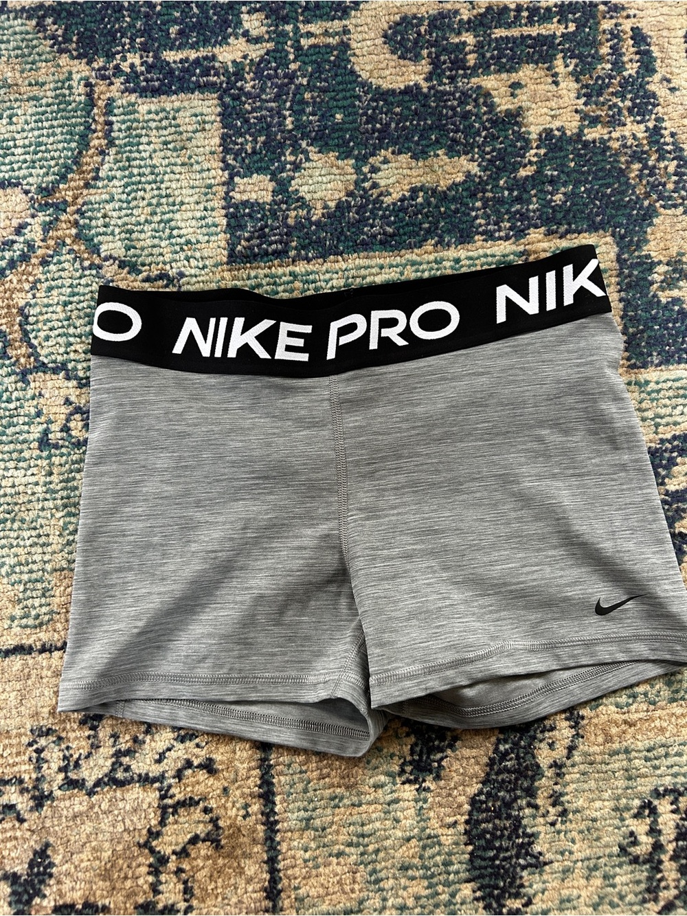 Nike Pro Dri-FIT Shorts Women’s Large Gray Black